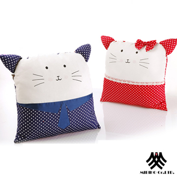 《M.B.H─甜蜜愛貓》麂皮拼布刺繡抱枕(2入)