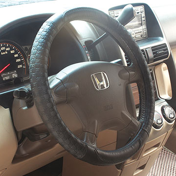 CARBUFF 車痴真牛皮方格紋飾方向盤套 MH-9022