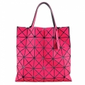 ISSEY MIYAKE 三宅一生BAOBAO霧面透光方格6x6手提包(桃)