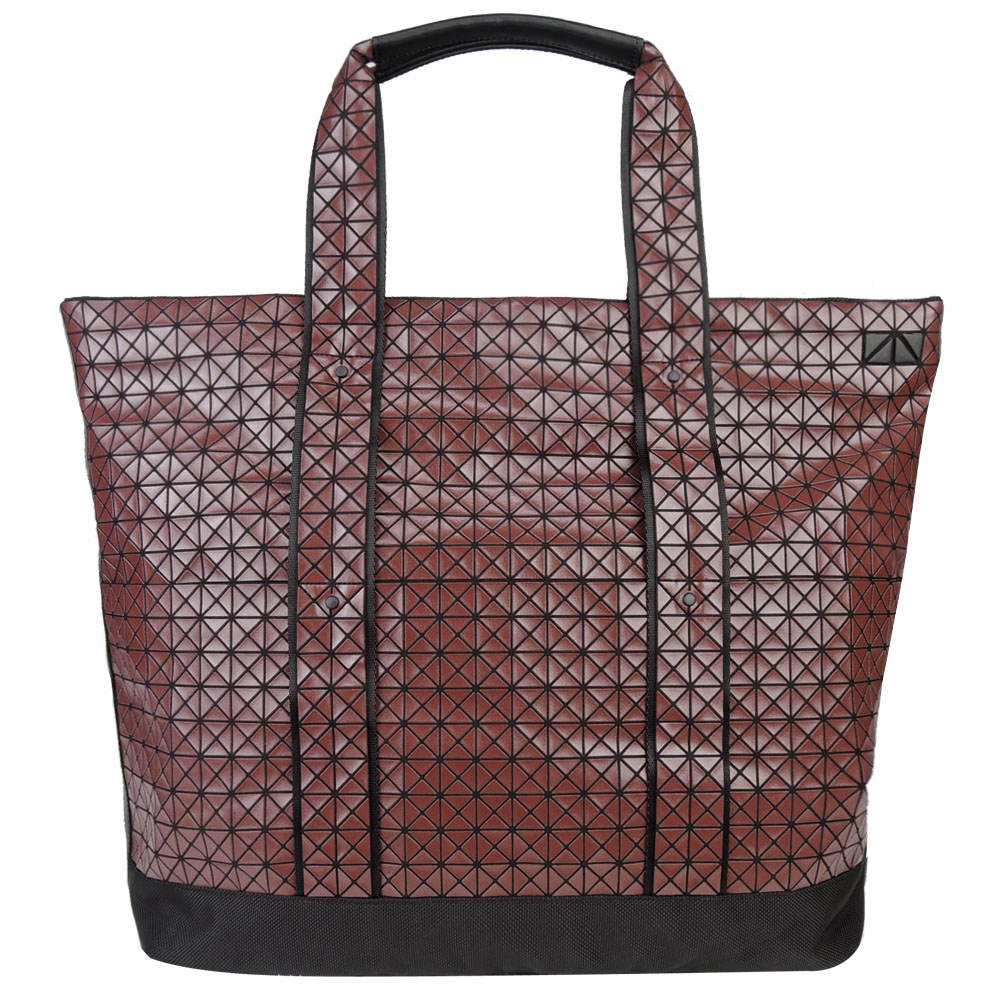 ISSEY MIYAKE 三宅一生BAOBAO亮面雙槓大托特包(咖啡)