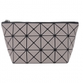 ISSEY MIYAKE 三宅一生BAOBAO幾何方格3x6霧面萬用包(霧面灰)