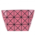ISSEY MIYAKE 三宅一生BAOBAO幾何方格3x5亮面化妝包 (粉紅)